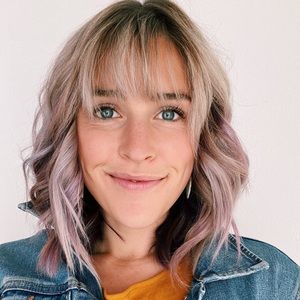 Meet your Posher, Abigail